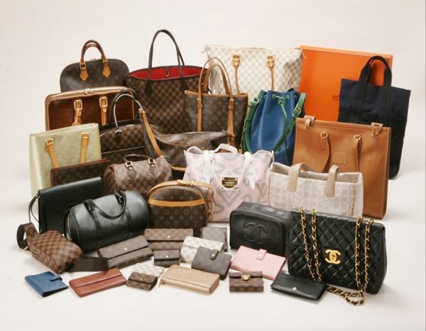 �u�����h����E�򕌌��ō�������E���z����őI�ԂȂ�R�R�I